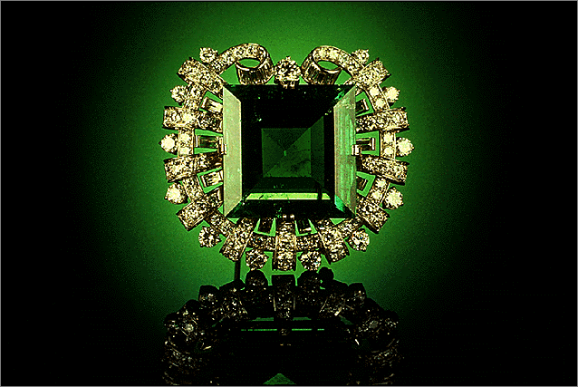 Hooker Emerald Brooch